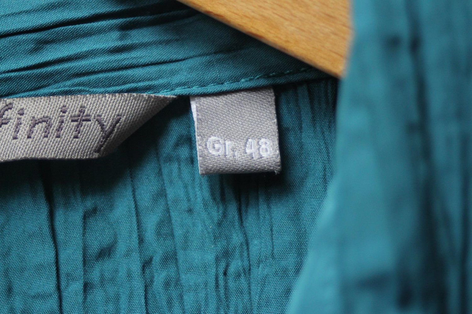 Schicke crinkle-optik Bluse in Petrol