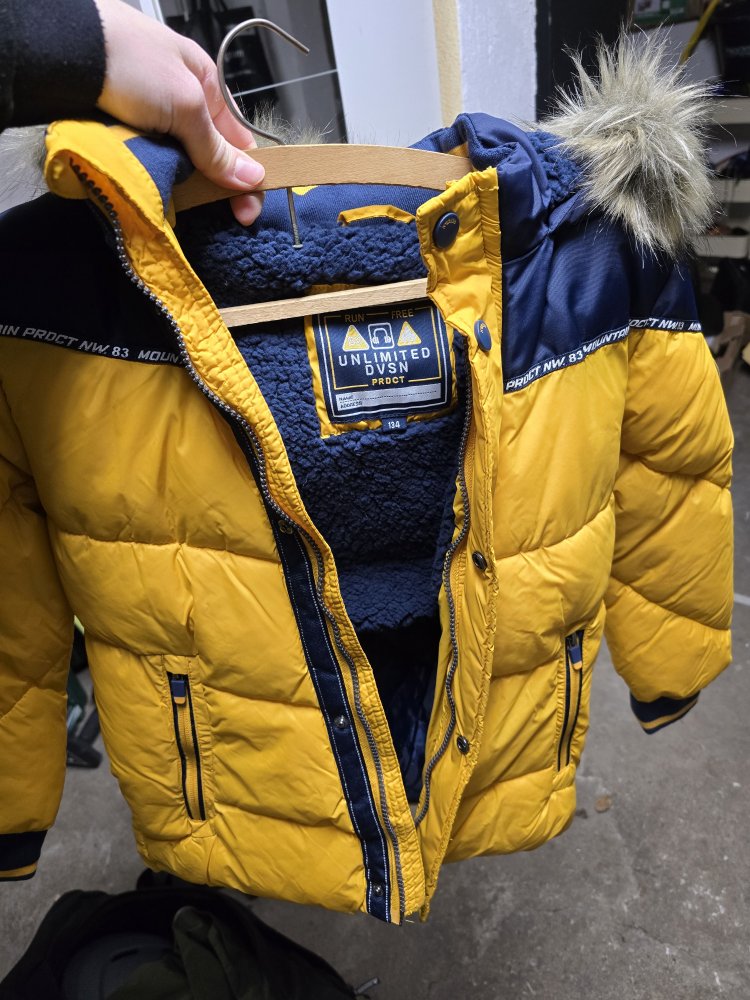 Kinderjacke neu