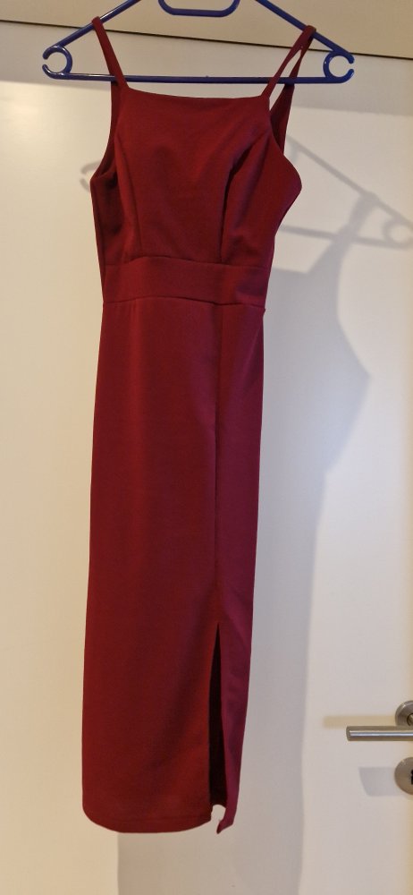 Kleid bordeaux 