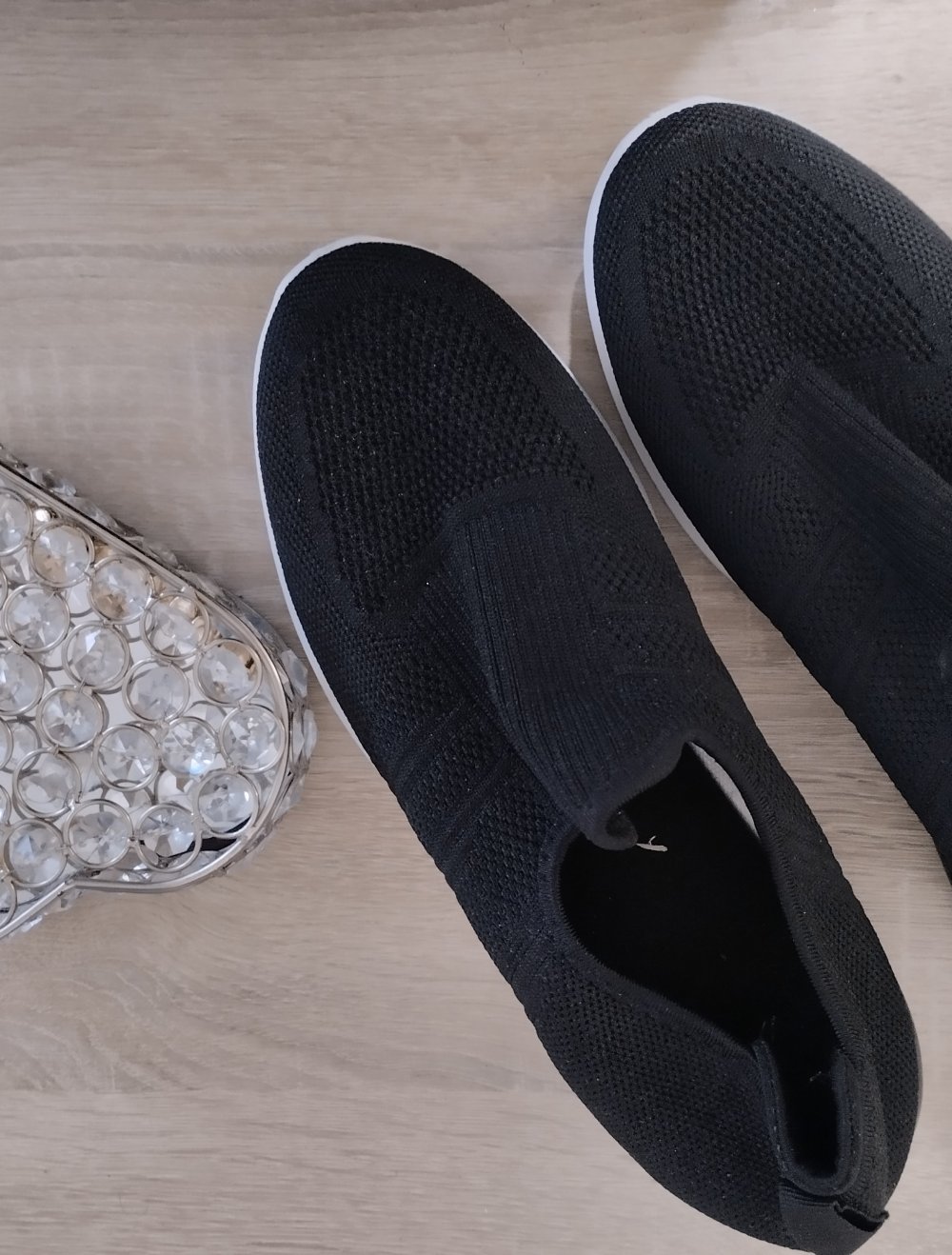 Schwarze Schlüpf Sneaker