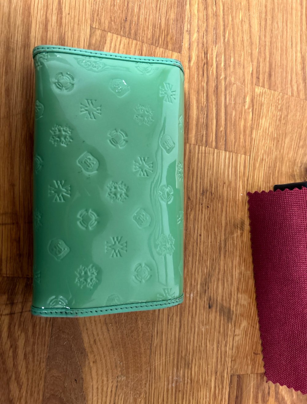 100% Echtleder Lackleder Geldbörse von Wittchen