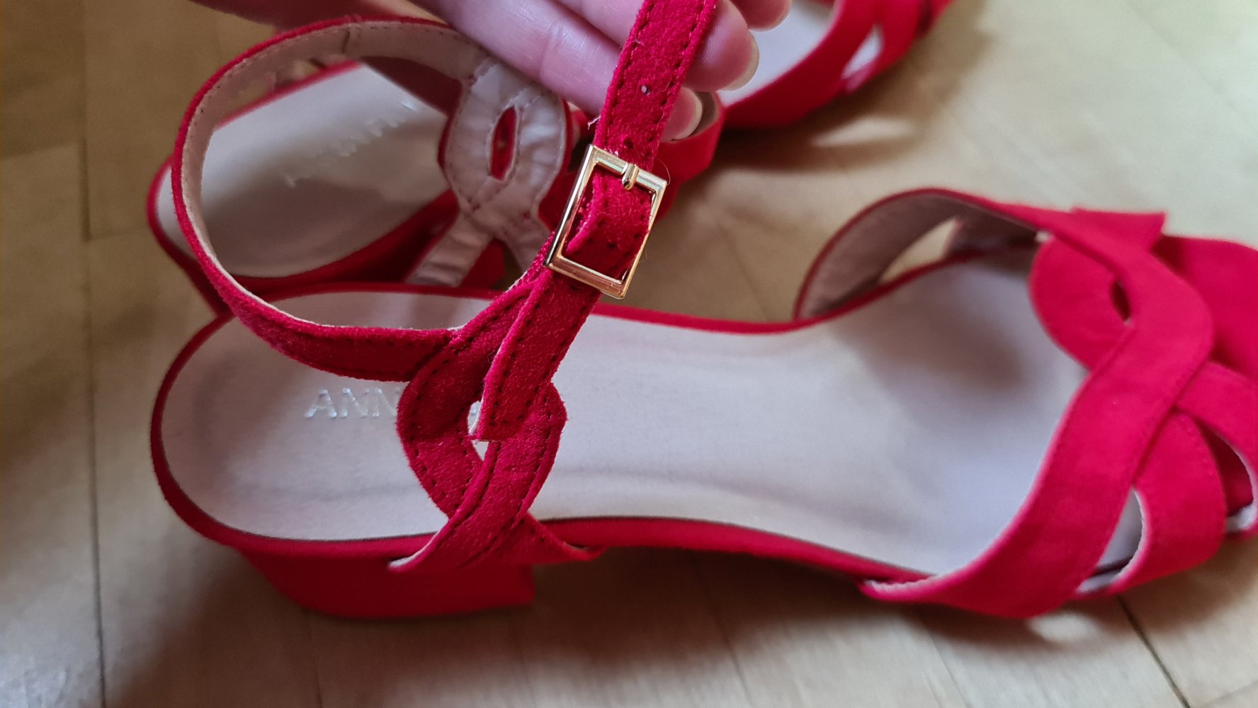 Riemchensandaletten Anna Field