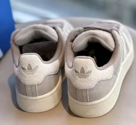 Adidas Originals Campus 00’s.