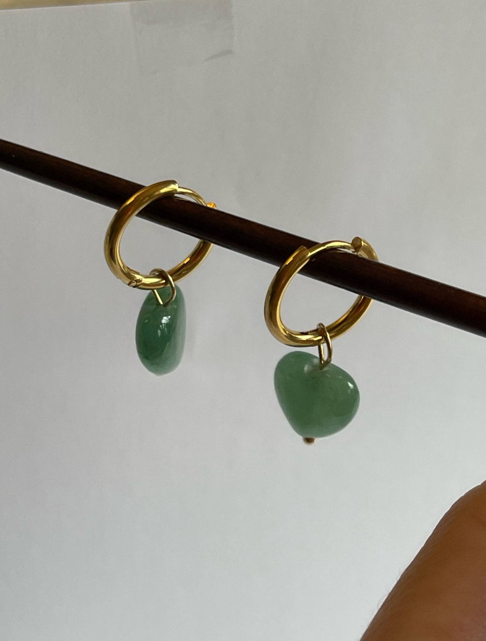 Süße Ohrringe Creolen Hoops mit Edelsteinanhänger