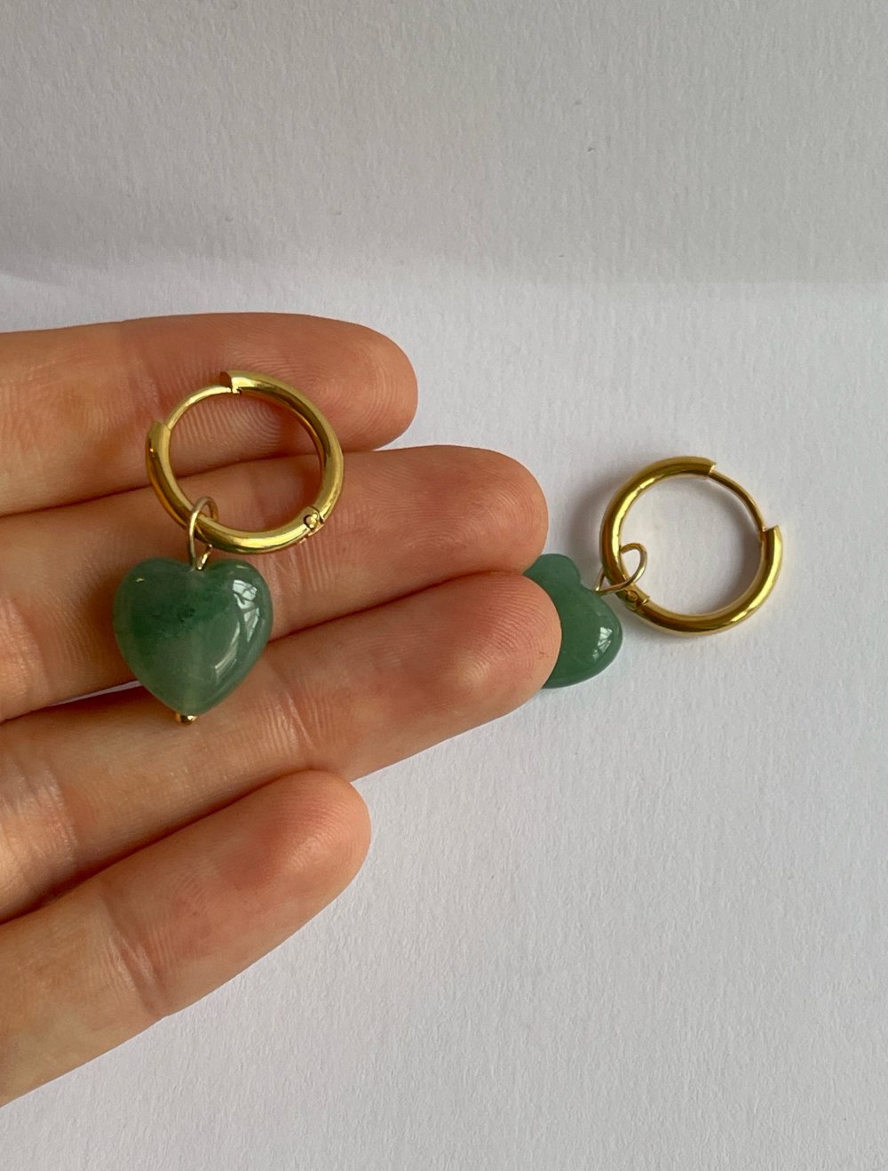 Süße Ohrringe Creolen Hoops mit Edelsteinanhänger