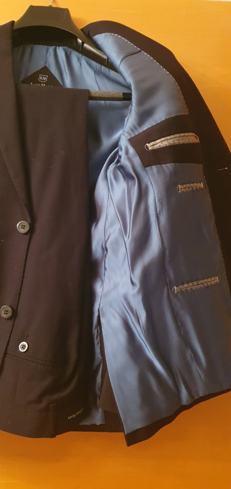 Anzug 2 tlg Größe 44