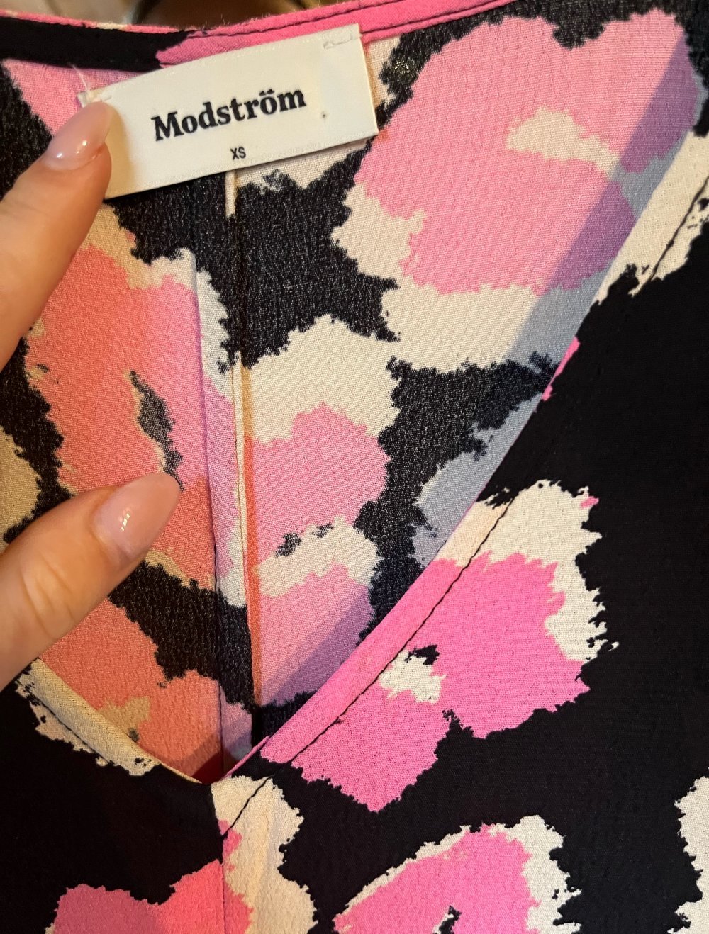 Modström Flower Print Maxikleid XS pink Schwarz