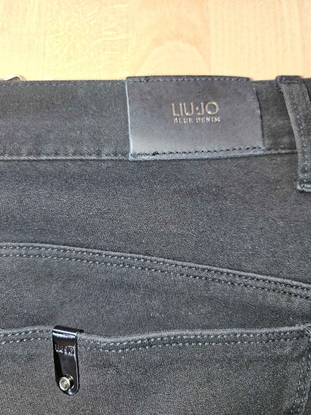 Bottom-Up Skinny-Jeans LIO JO Neu