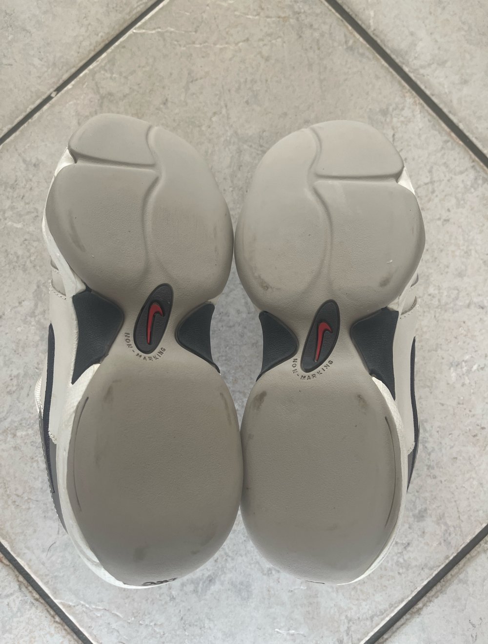 Nike Tennis Hallenschuhe