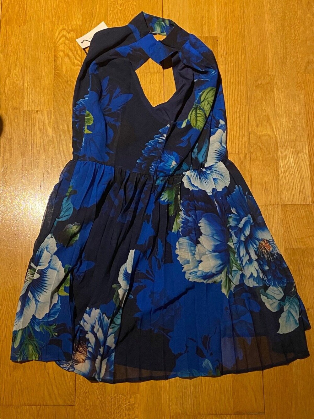 Karen Millen Rose Print Pleated Mini Dress Größe Größe 40