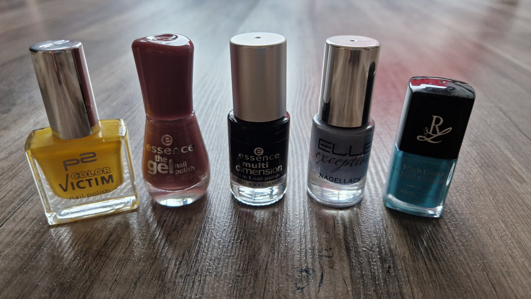 Diverse Nagellack von Essence, P2, Elle und Rival de Loop