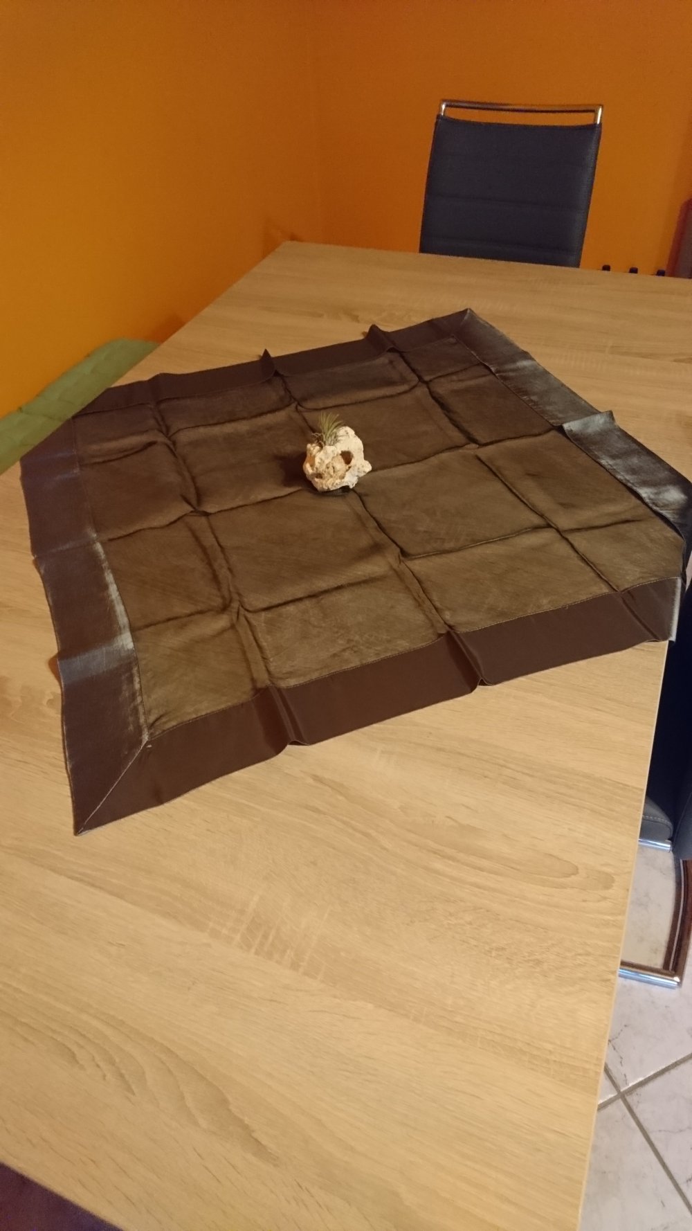 Tischdecke mit Glitzerschimmer Organza