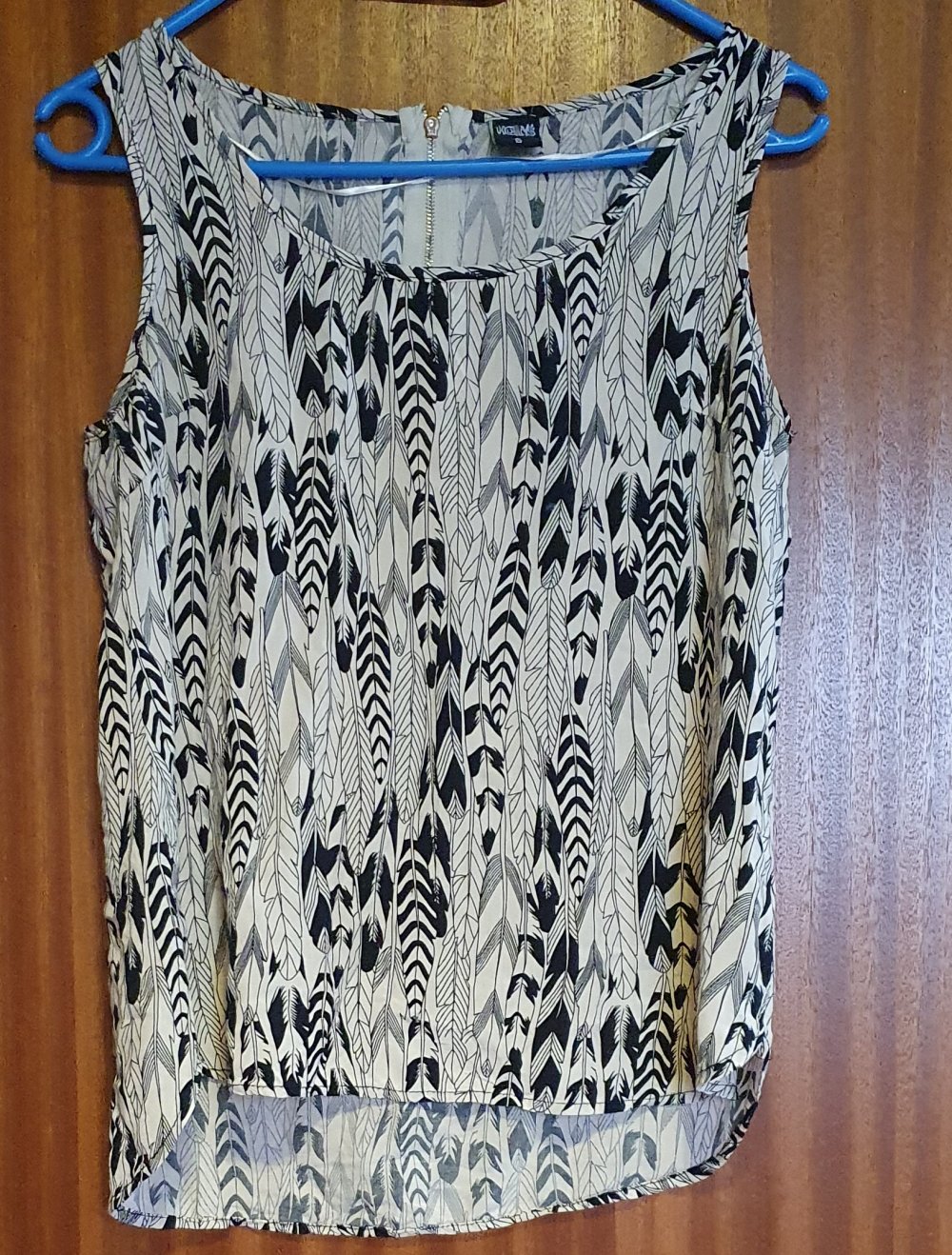 Trägershirt ? Hailys