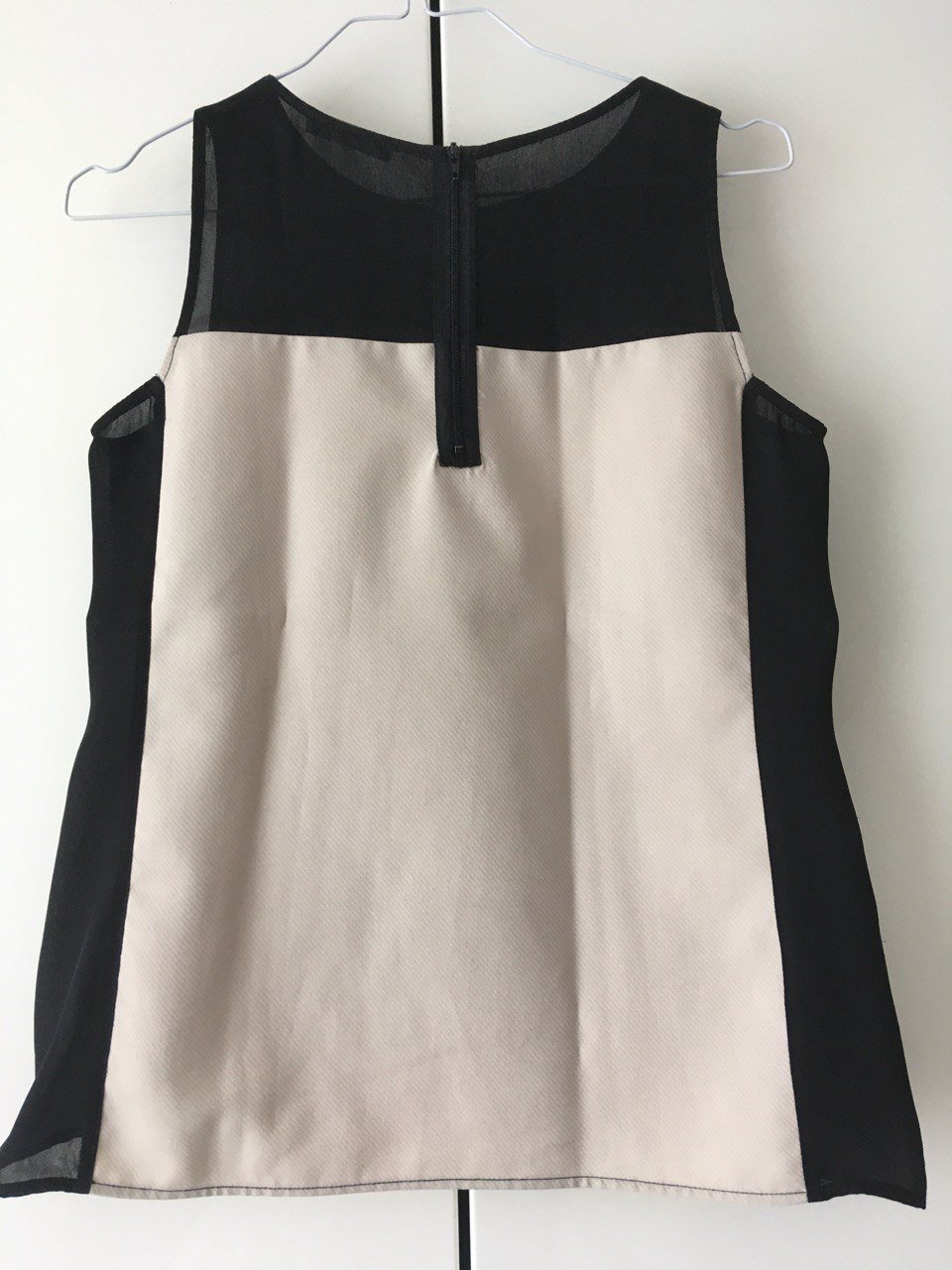 Elegante Bluse ärmellos