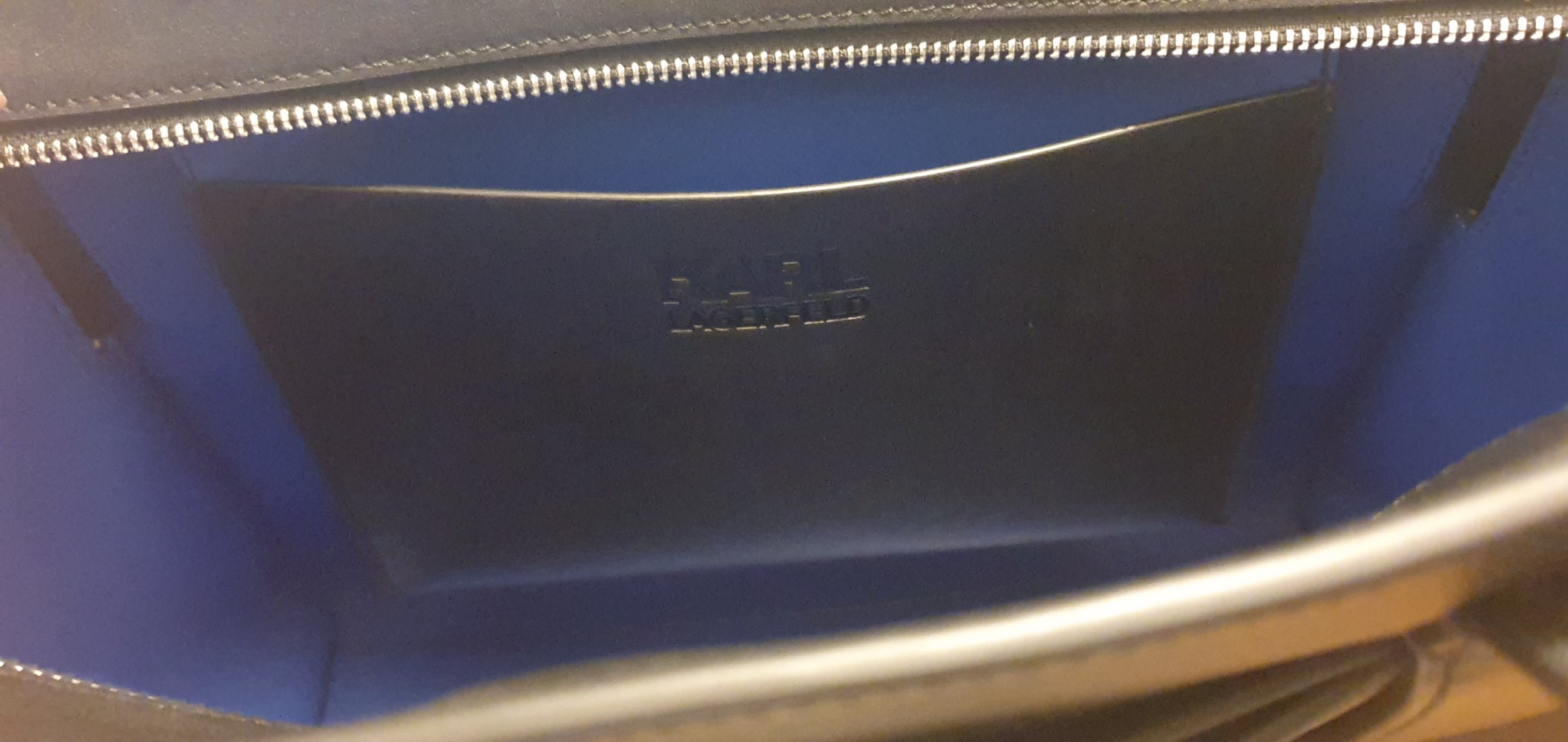 Fast NEU! Karl Lagerfeld grosse Disk Tasche