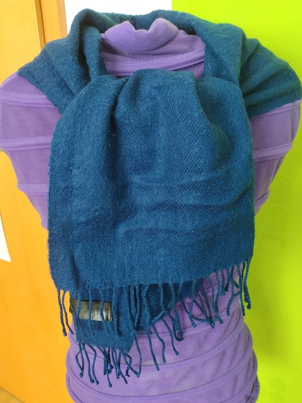 blauer Schal