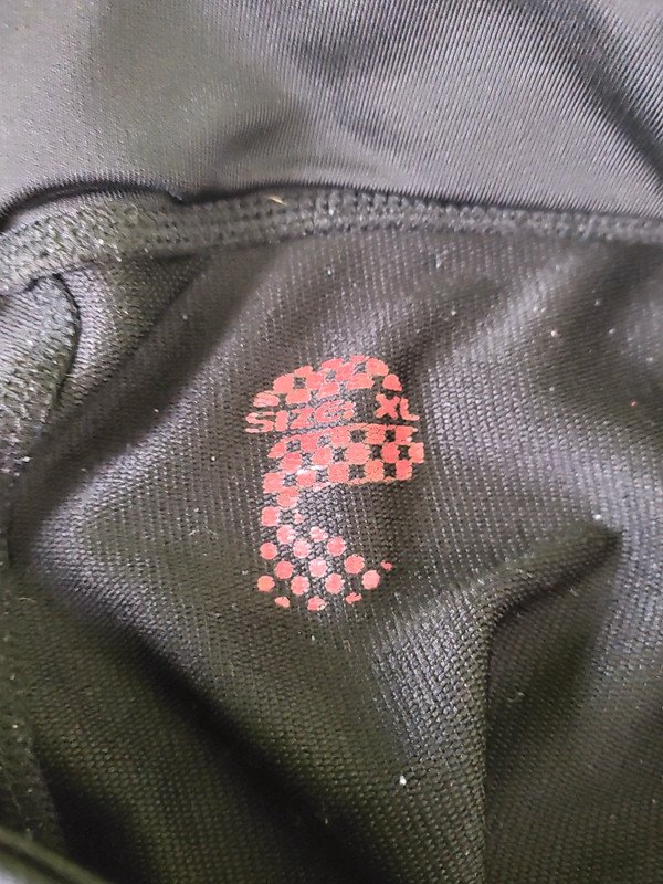 schwarze 7/8 Sporthose Gr.XL