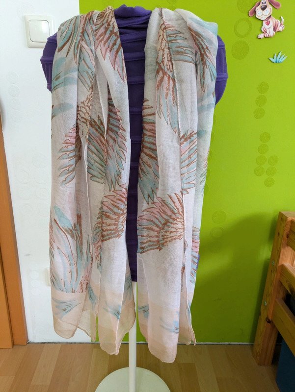 leichtes Tuch mit Vogelmotiven Neu