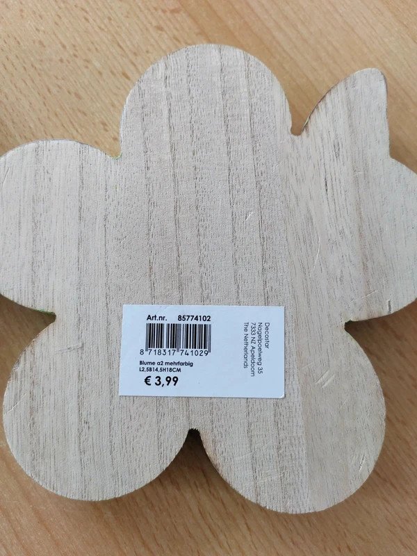 4 Deko Schmetterlinge auf Blumen