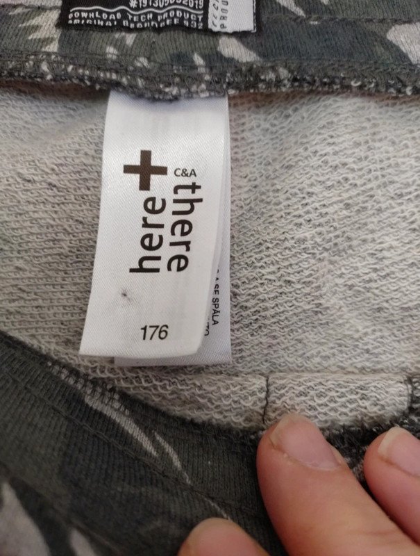 Neue Camouflage Hose Gr.176