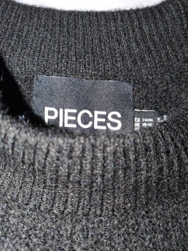 schwarzer Pullover Gr.42/44