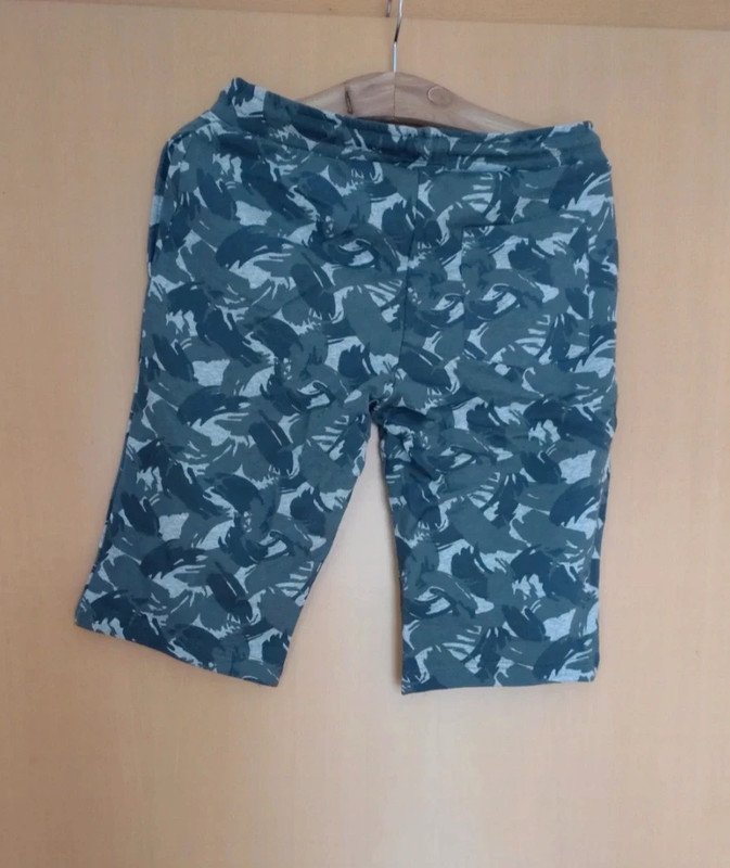 Neue Camouflage Hose Gr.176