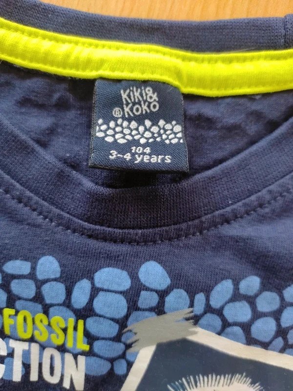 neues T-Shirt Gr.104