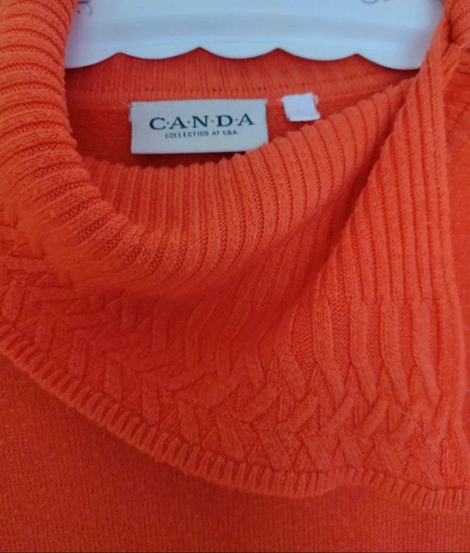 orangener Pullover Gr.L