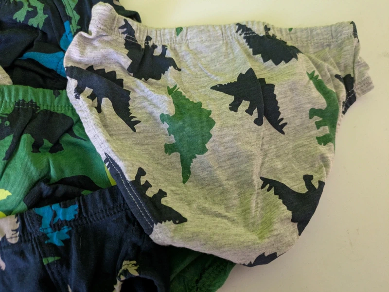 6 Slips Gr.122/128 Neu