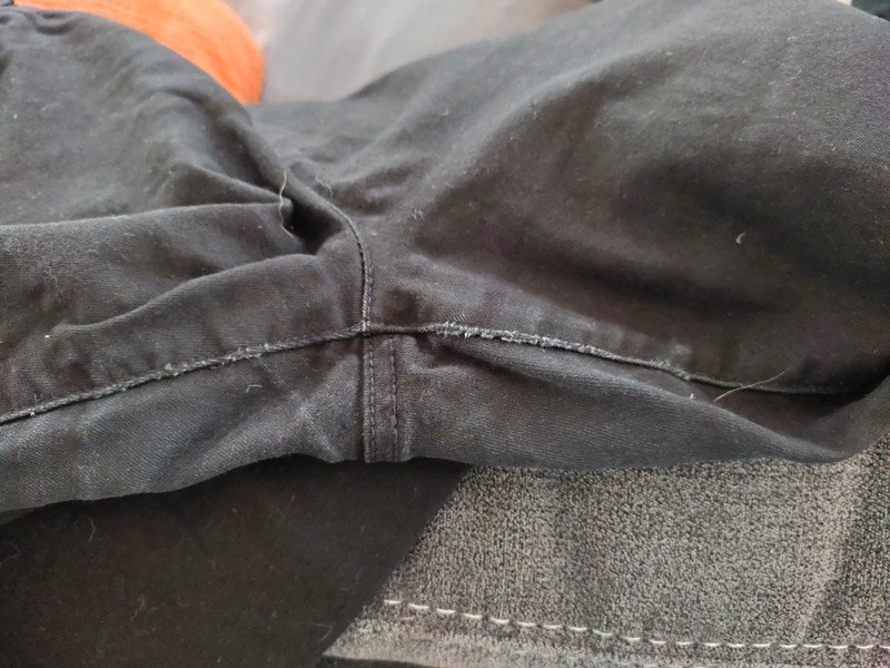 Schwarze Hose Gr. 44