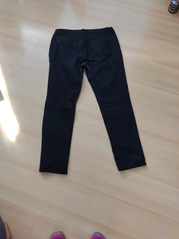 Schwarze Hose Gr. 44