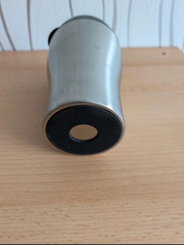 2 kleine Kaffeebecher