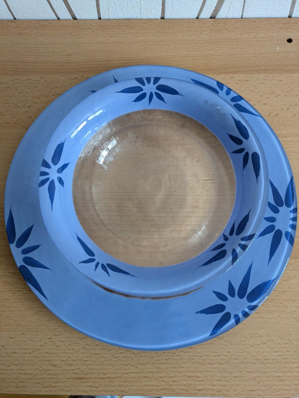 Glasteller und Schale