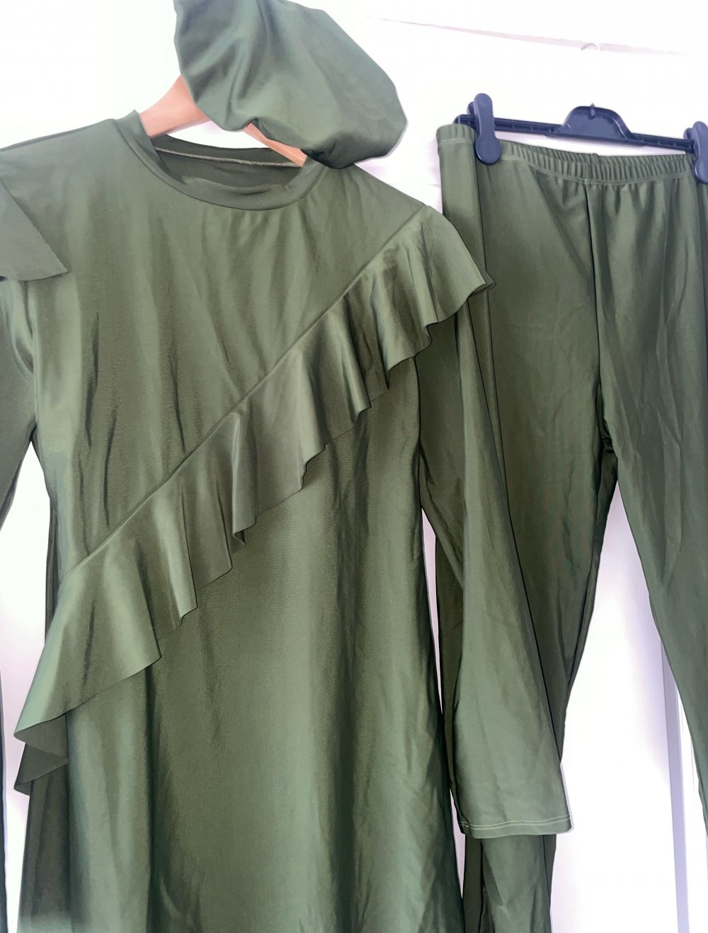 Buqini nagelneu L-XL tragbar