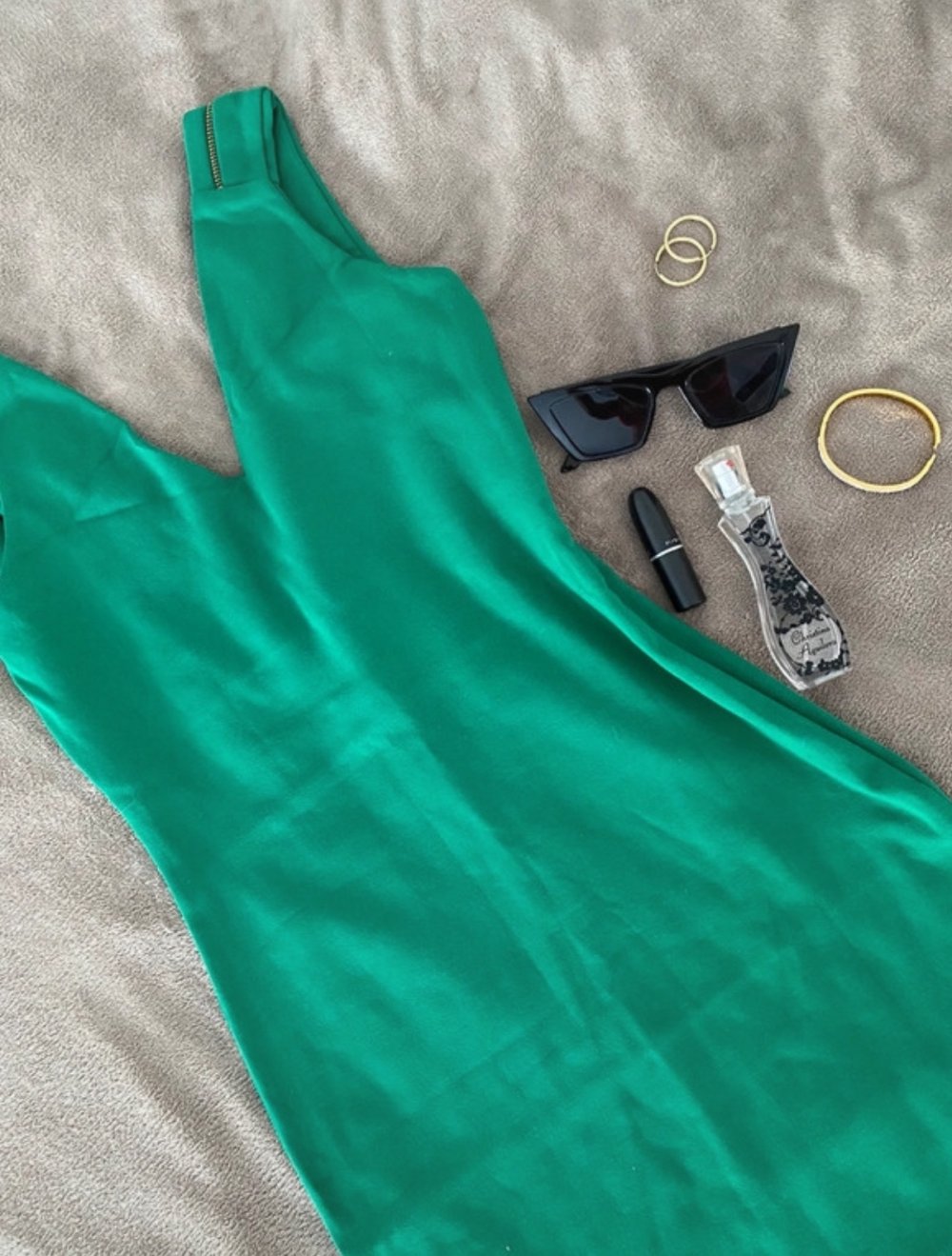 luxury Zara Kleid trend Farbe Grün elegant mini eng