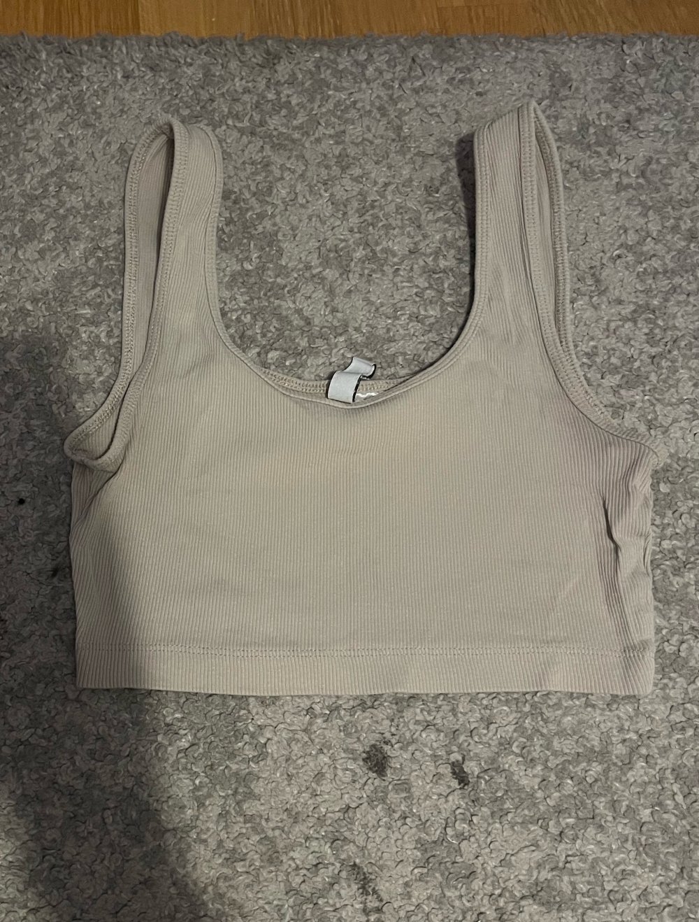 H&M basic crop top