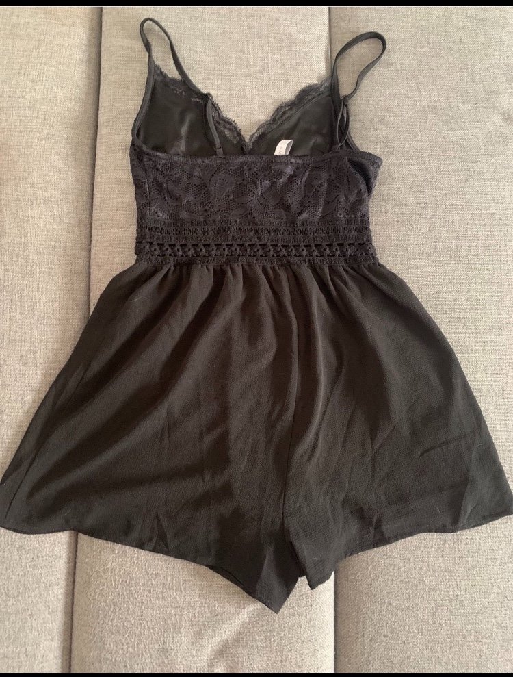 kurzer Jumpsuit schwarz  XS