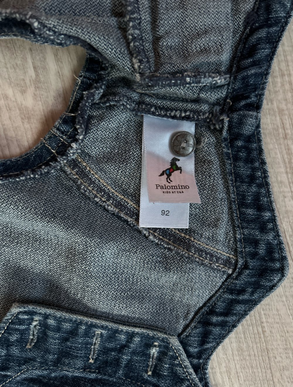 Eine schöne Jeansweste, für Mädchen