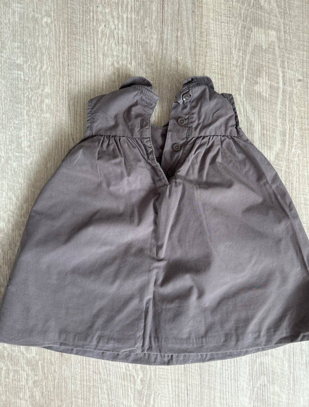 ein sehr schickes Sommerkleid für Mädchen  für besondere Anlässe