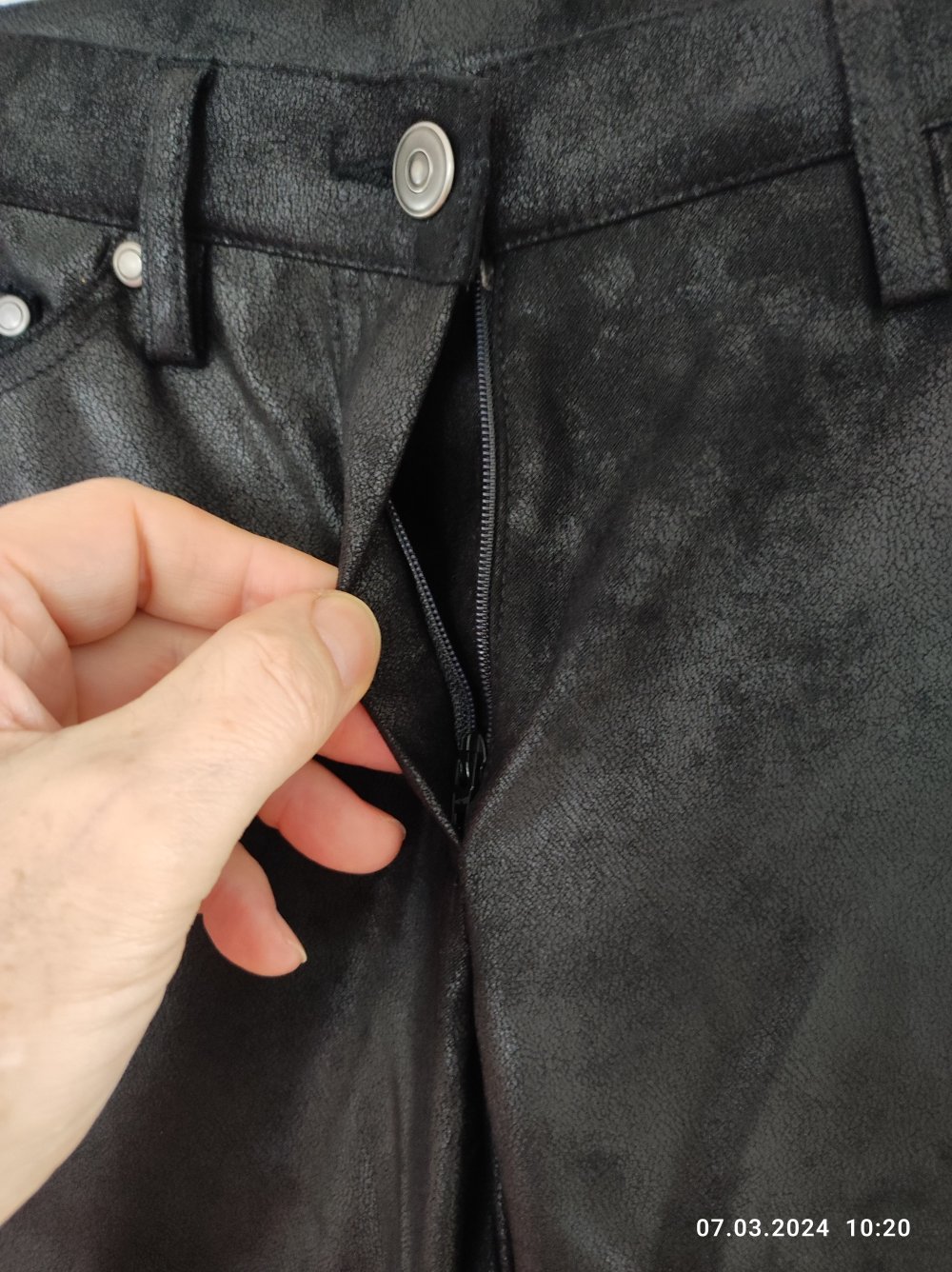 Hose (Alba Moda) in Lederoptik