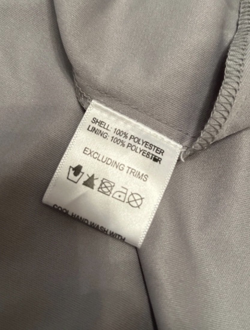 Kleid mit Pailletten NEU