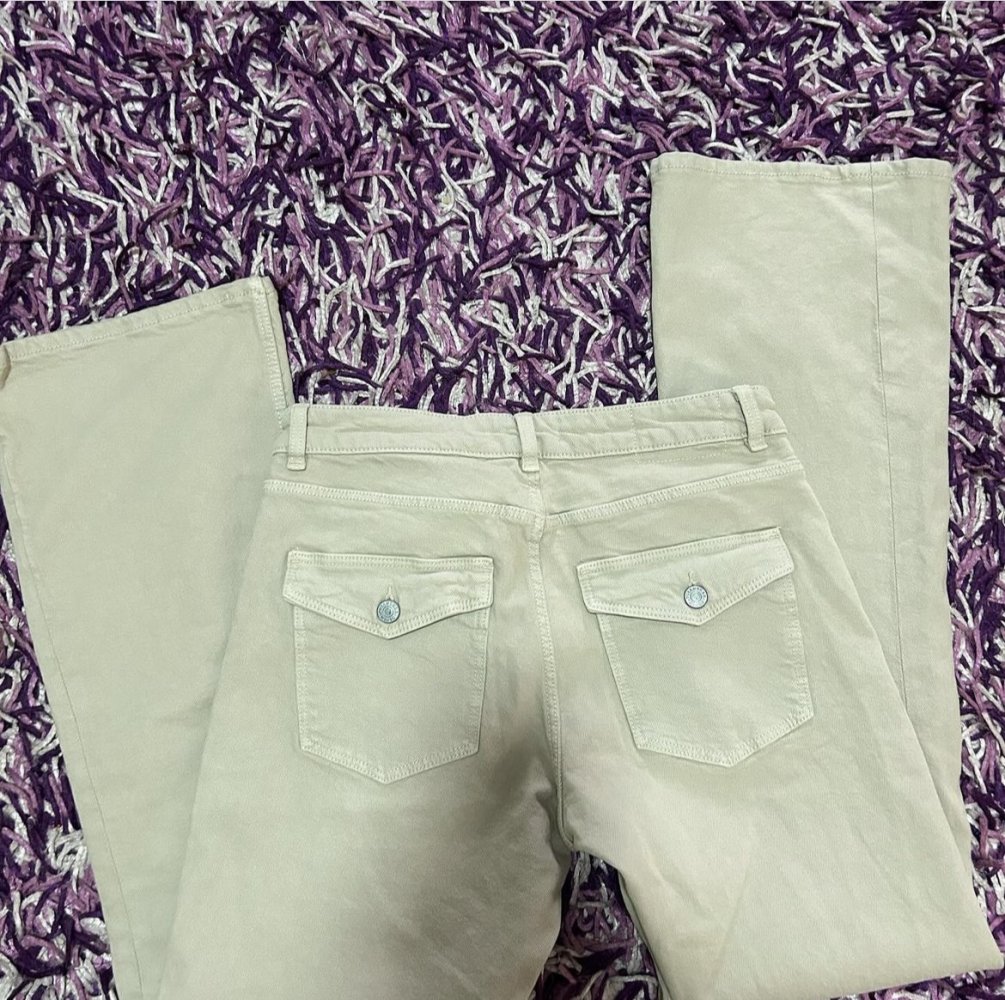 pull&bear flare jeans