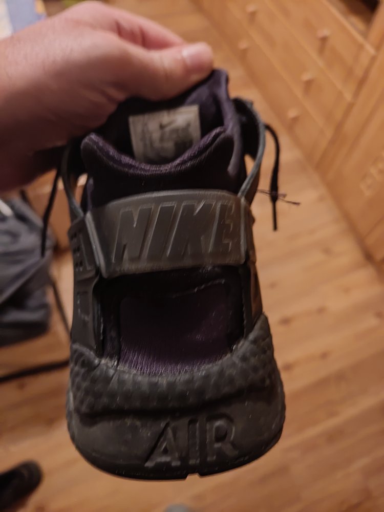 Nike Air Huarache Triple Black 2021