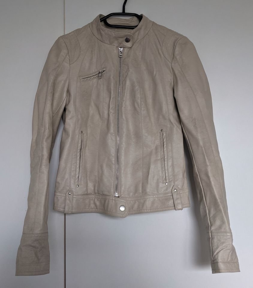 Vero Moda Lederjacke Gr. 34 - Neuwertig!