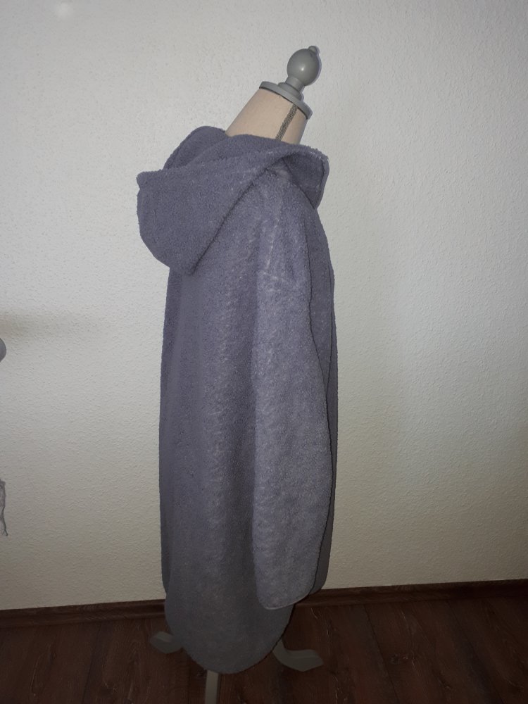 Super schönen dicken, langen Kapuzen- Pulli in Größe XXL!
