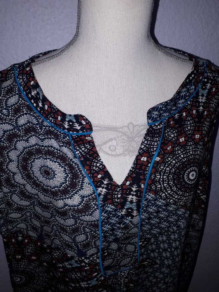 Neues Kleid in Größe XL von Laura Torelli!