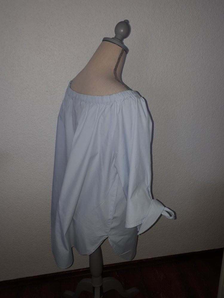 Super schönes, neues Blusen-Shirt in Größe XL von Vero Moda!