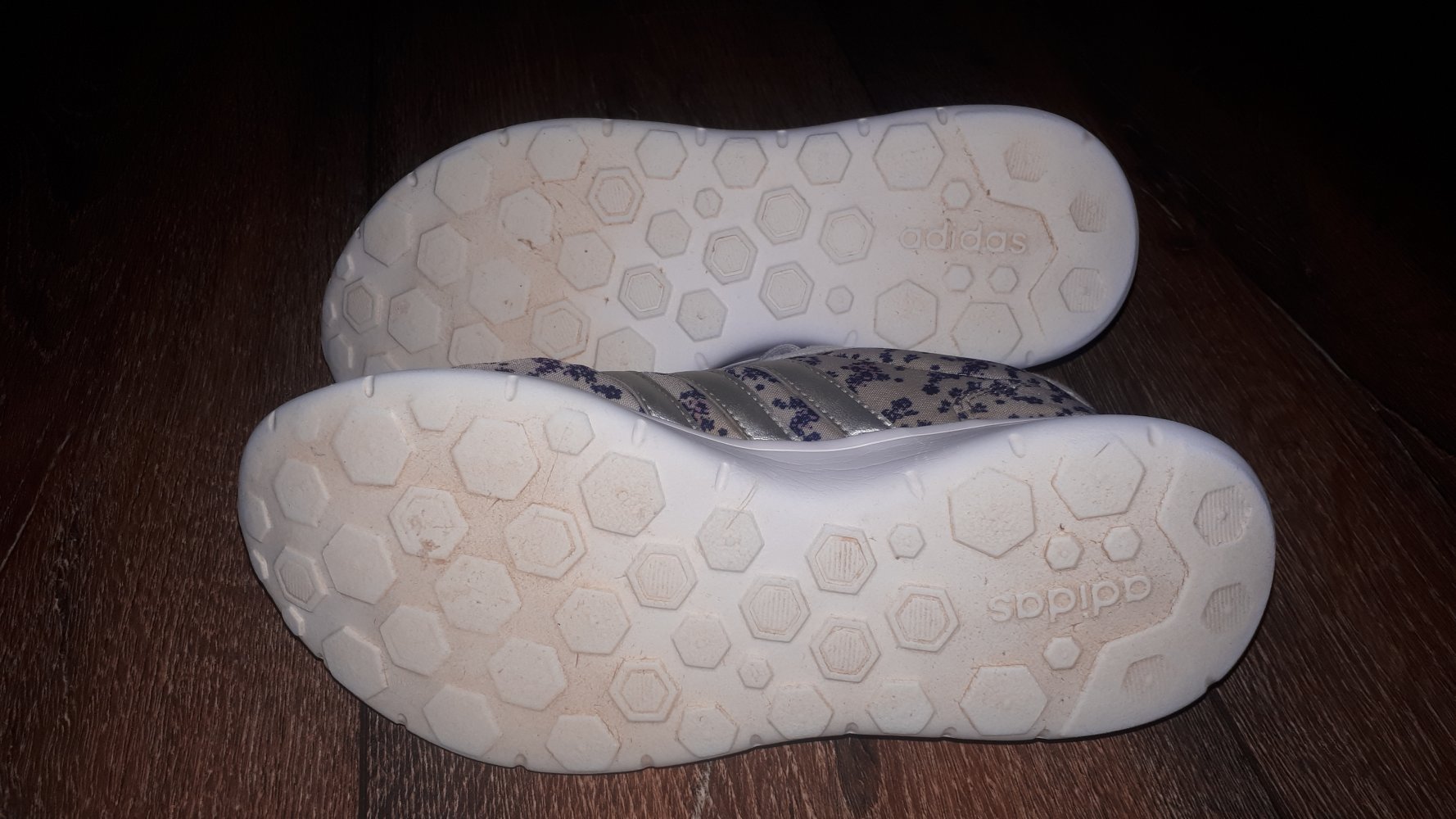 Bequeme Laufschuhe in Größe 40 von adidas!