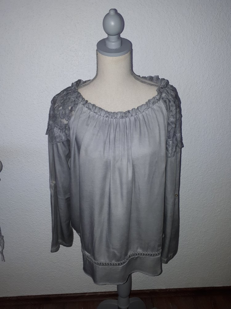 Neues Blusen Shirt in Größe 44 von New Collection!