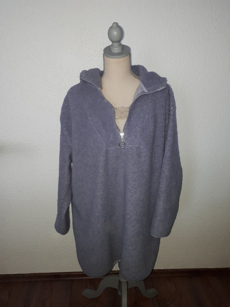 Super schönen dicken, langen Kapuzen- Pulli in Größe XXL!
